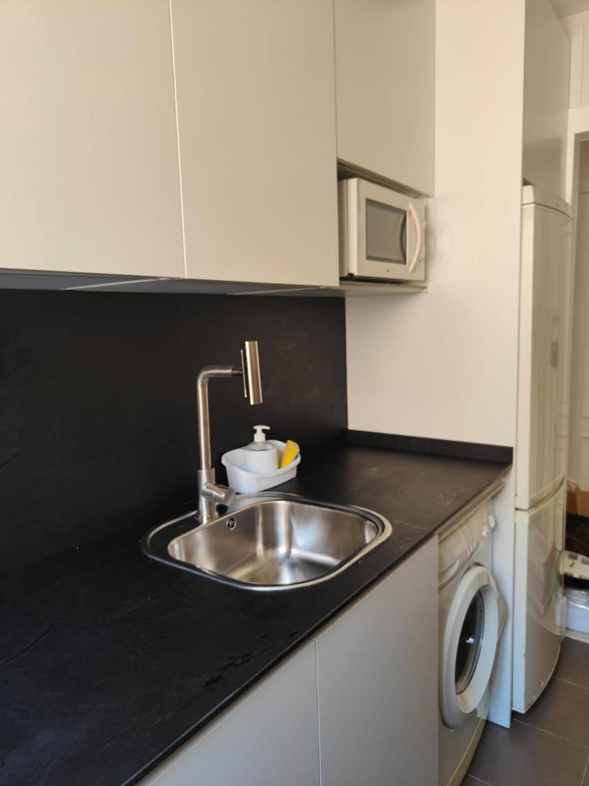 Apartamento Reformado Parking Gratis Santa Justa Sevilla Exterior foto